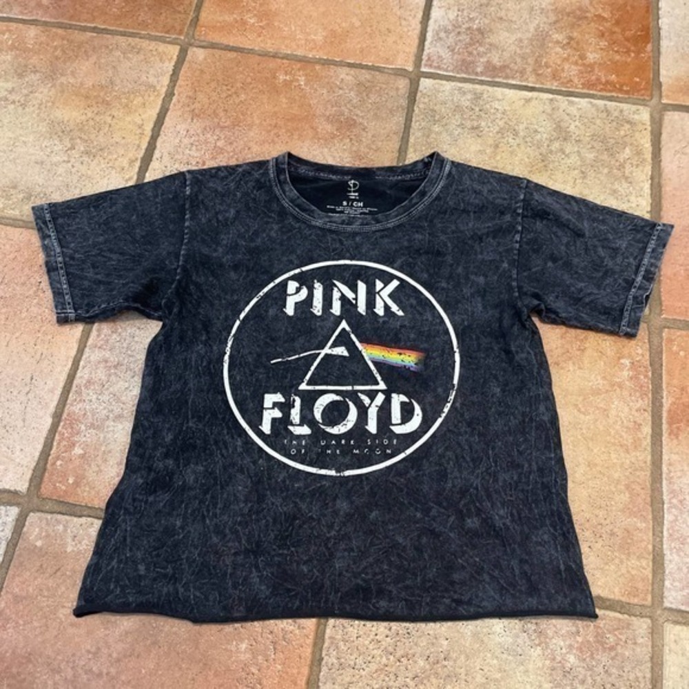 Pink Floyd cut off concert tee